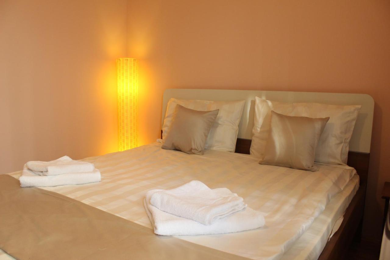 Hana Apartments Prishtina Pristina Eksteriør bilde