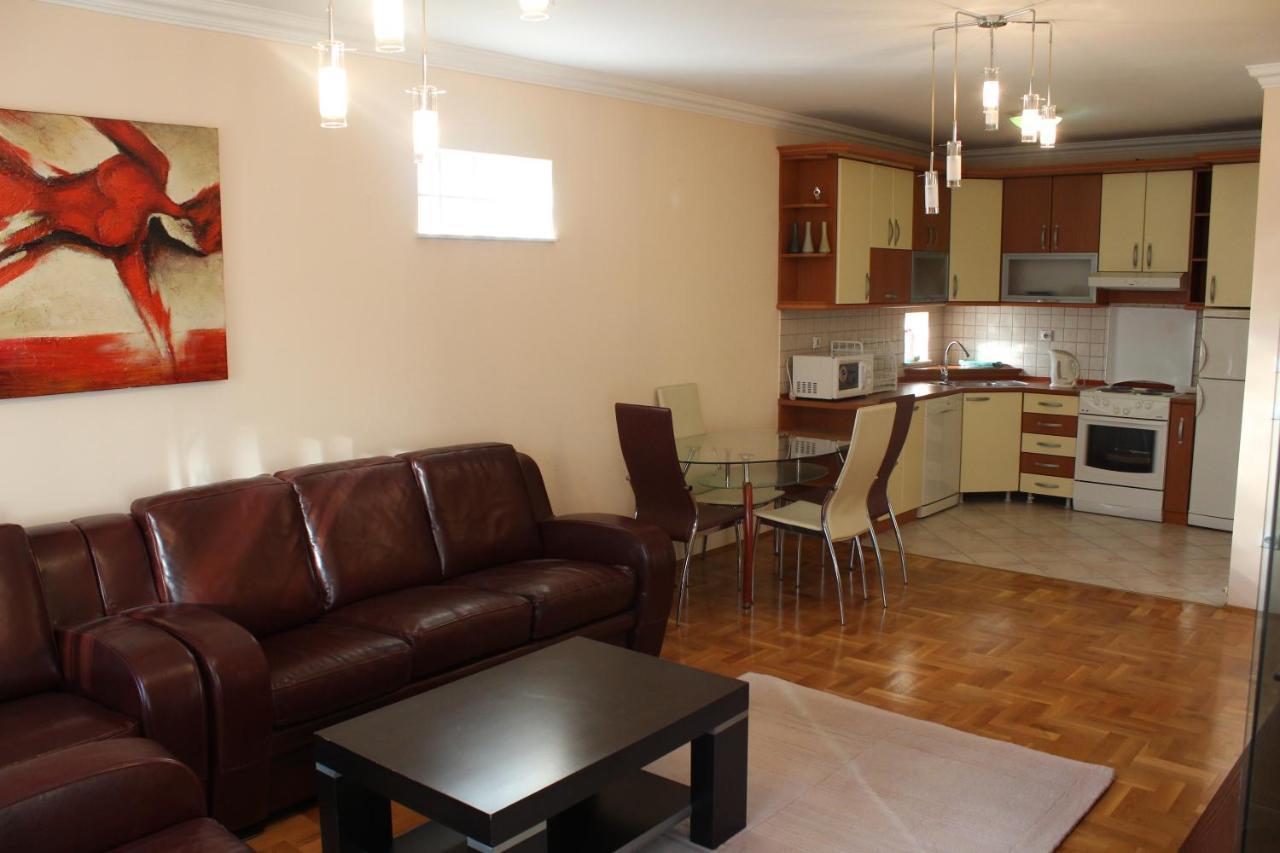 Hana Apartments Prishtina Pristina Eksteriør bilde
